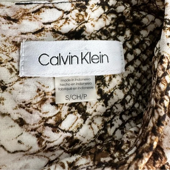 *CALVIN KLEIN* Pleated Sleeveless Blouse - Picture 8 of 11